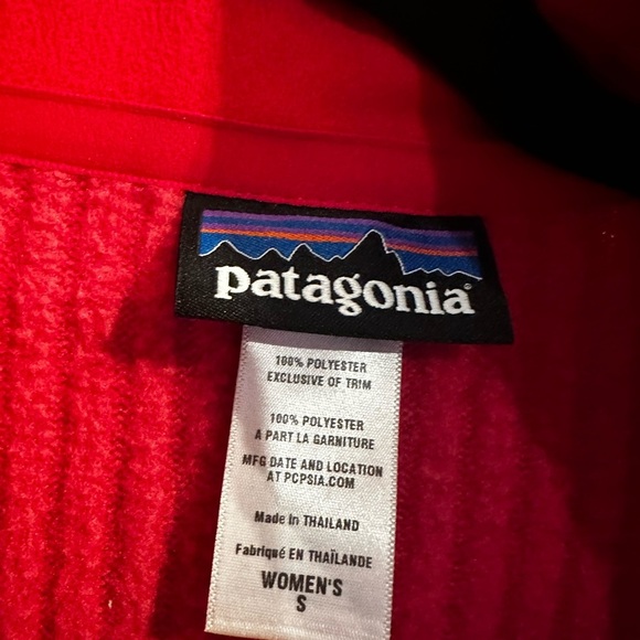 Patagonia Pink/Red Women's Sweater Cardigan - Picture 2 of 7